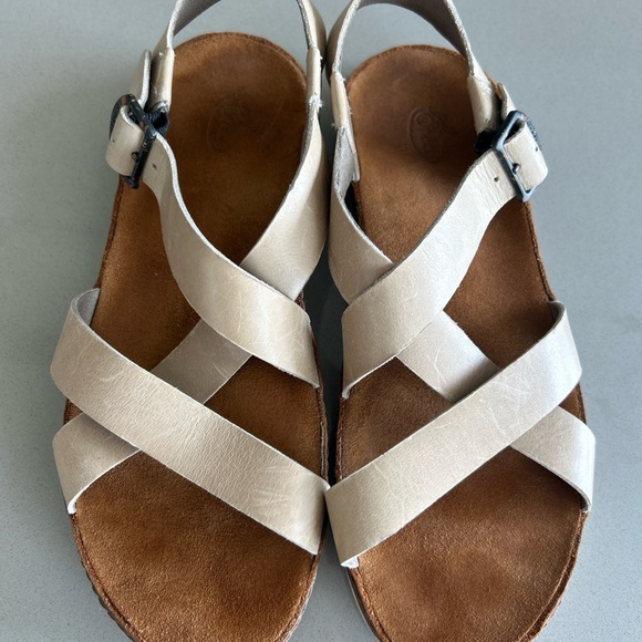 Chaco Wayfarer Women's Leather Sandals - Picture 1 of 2
